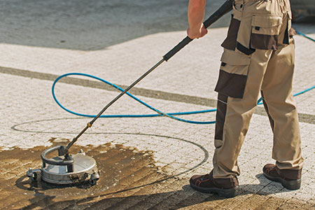 How to Remove Oil, Mold, and Red Clay Stains from Your Driveway